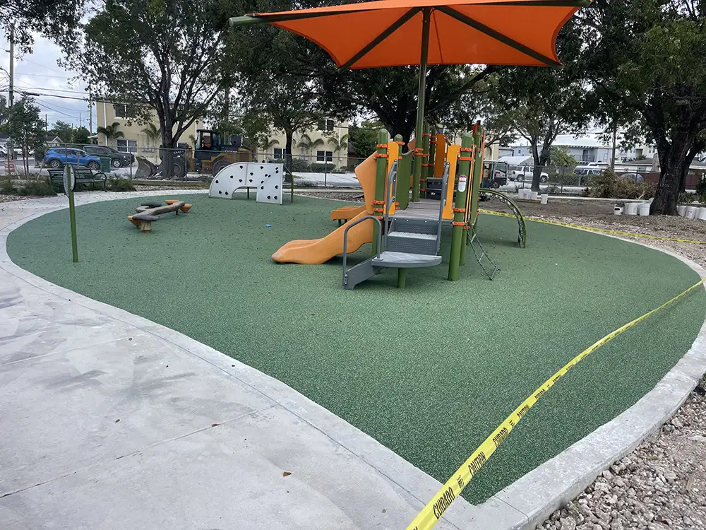 Commercial playground pebbleflex