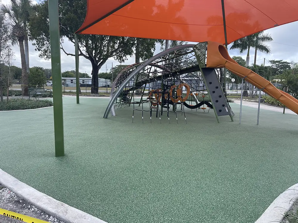 Commercial playground pebbleflex