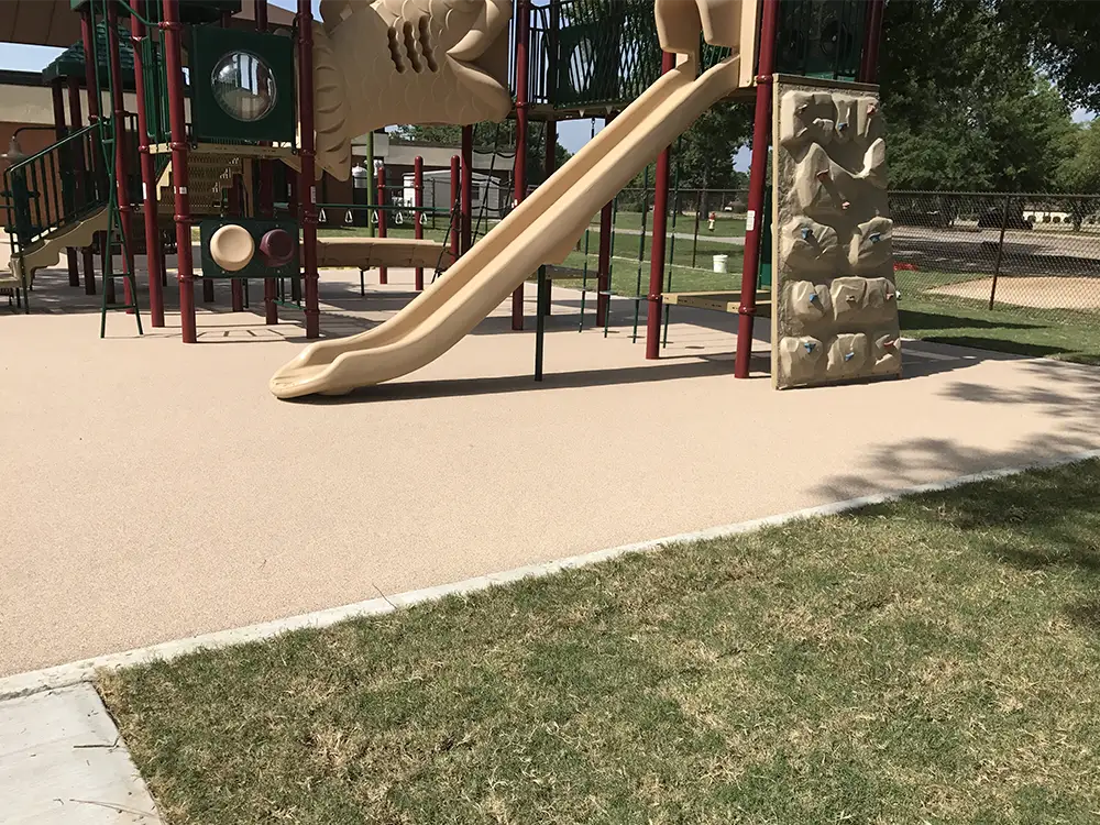 Commercial playground pebbleflex