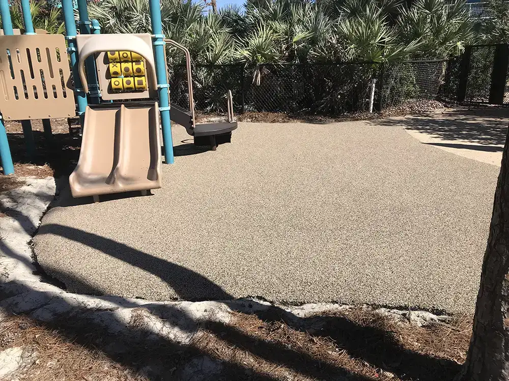 Commercial playground pebbleflex