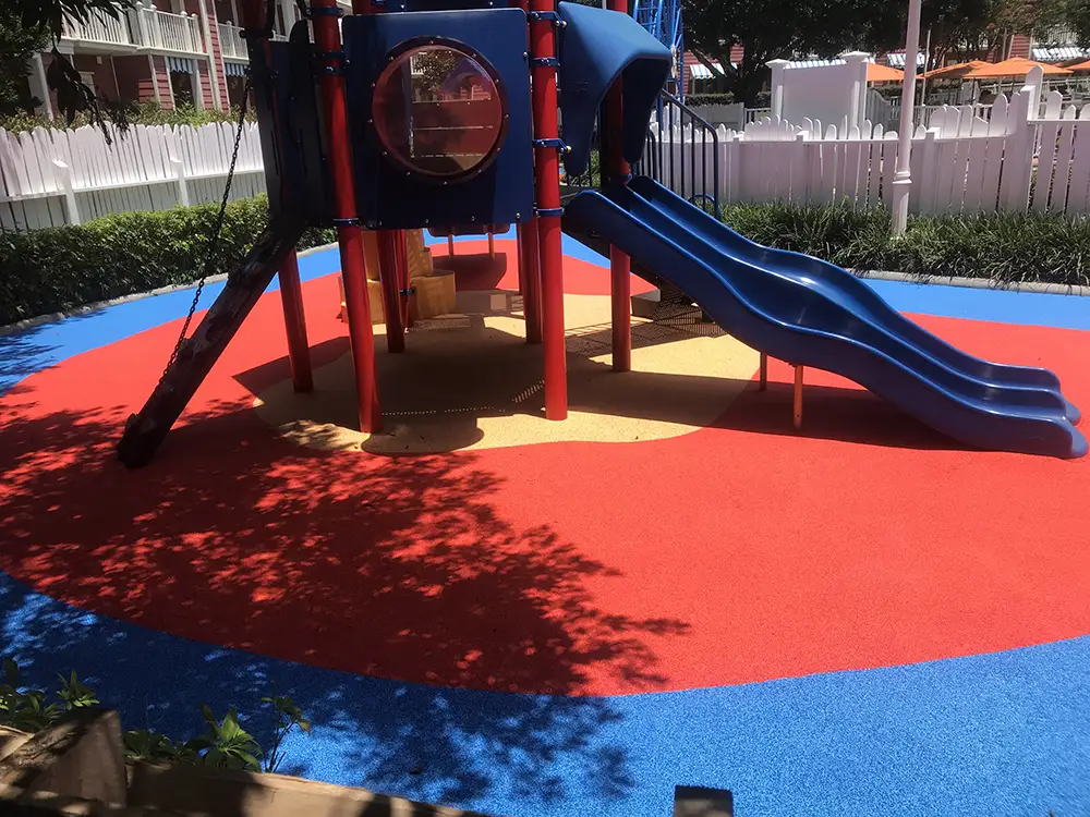 Commercial playground pebbleflex