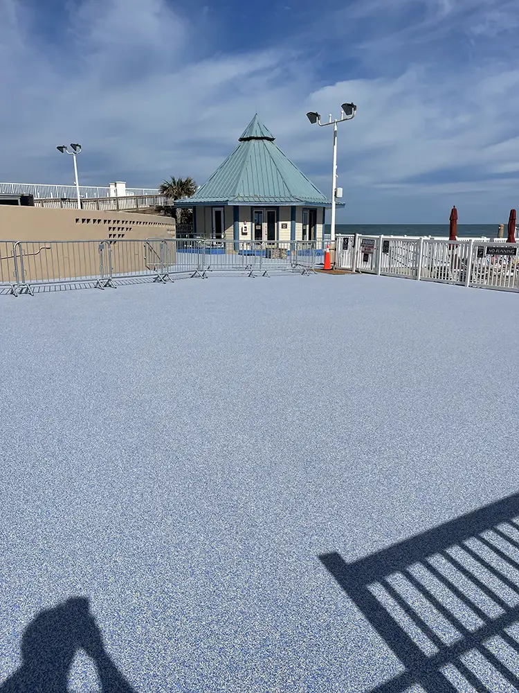 Commercial pooldeck pebbleflex