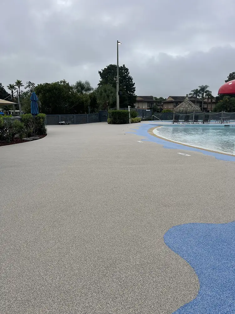 Commercial pooldeck pebbleflex