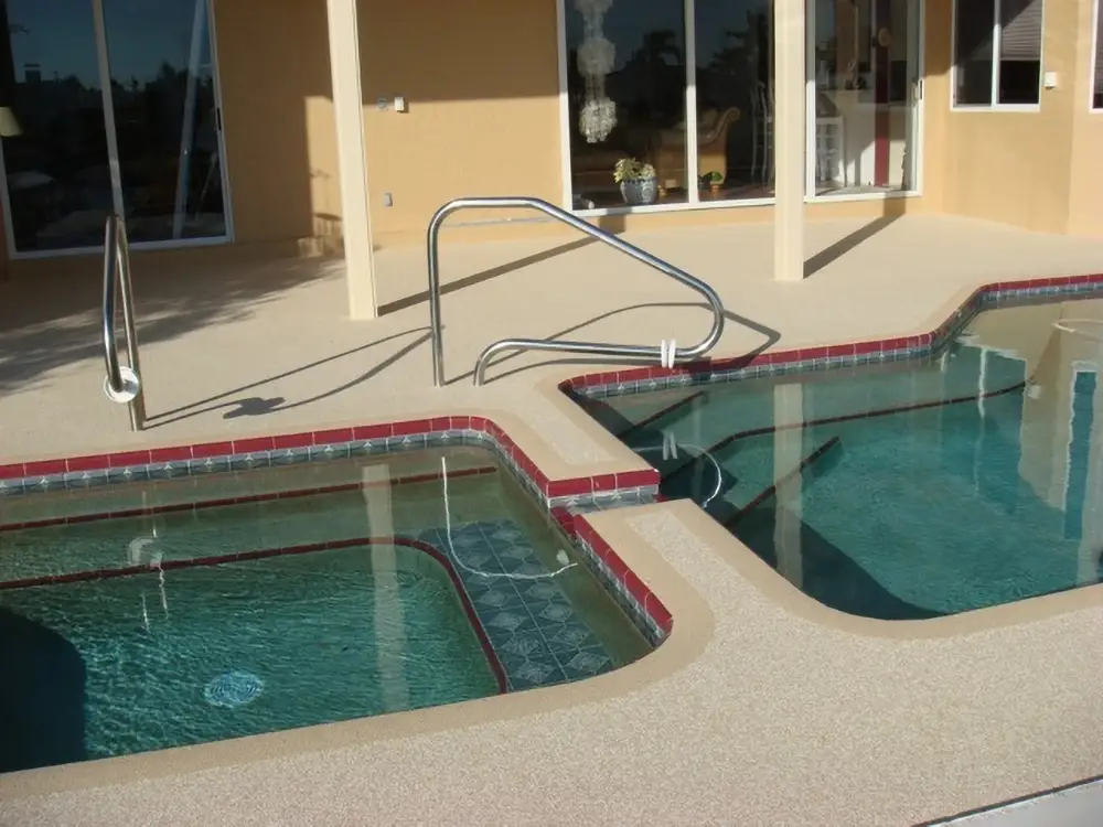 Residential pebbleflex pooldeck